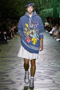 Look 10