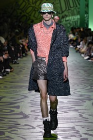 Look 19