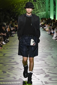 Look 25