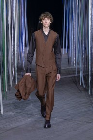Look 3