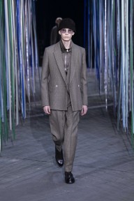 Look 17