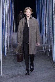 Look 18
