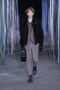 Look 50
