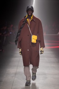 Look 10