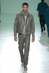 Look 16