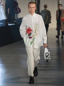 Look 16