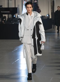Look 48