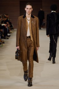 Look 37