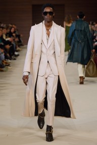 Look 50