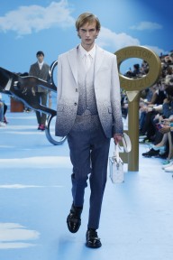 Look 18