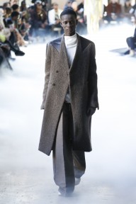 Look 16