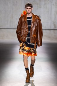 Look 24