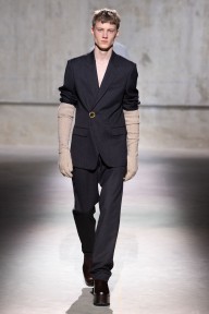 Look 19