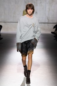 Look 18