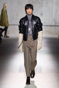 Look 13