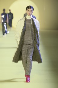 Look 3