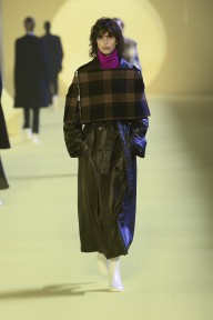 Look 10
