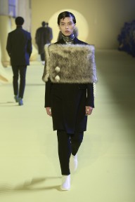 Look 16