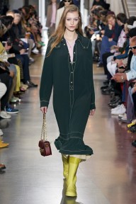 Look 15