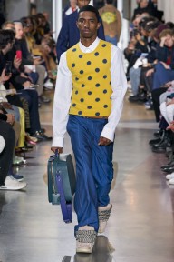 Look 32