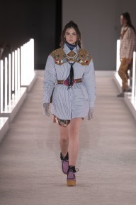 Look 3