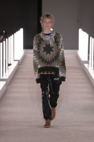 Look 10