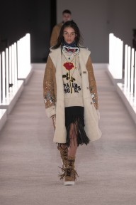 Look 14