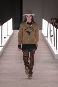 Look 17