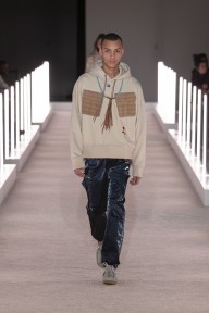 Look 18