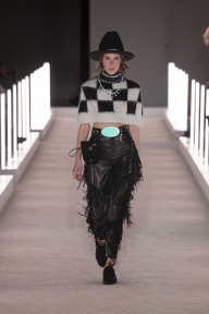 Look 40