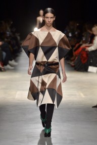 Look 3