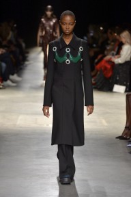 Look 19