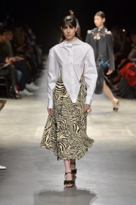 Look 28