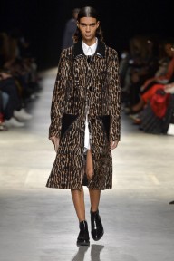 Look 49