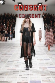 Look 18