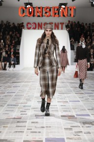Look 19