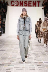 Look 30