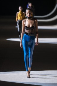 Look 18