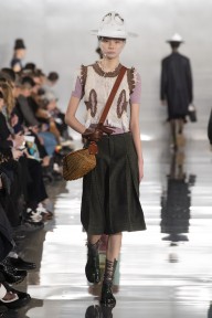 Look 14