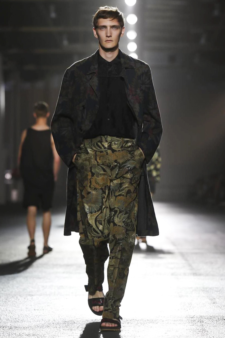 Look 8