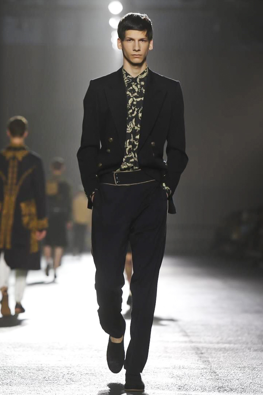 Look 18
