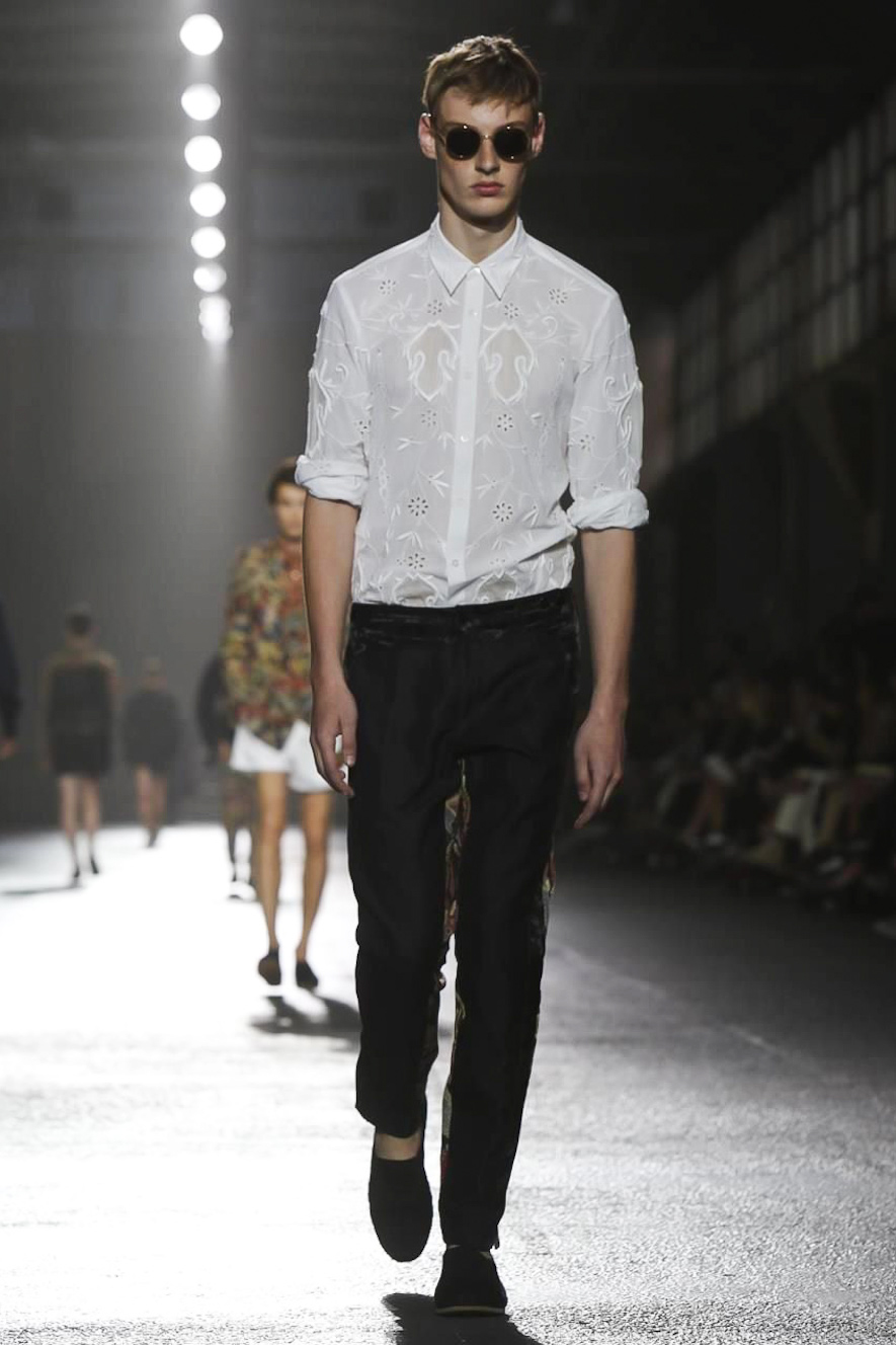 Look 25