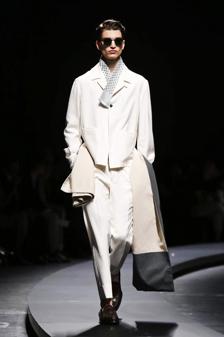 Look 28