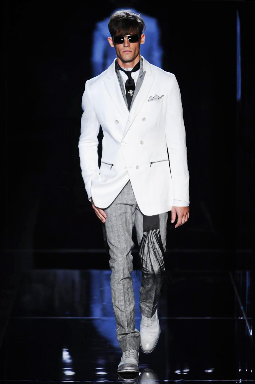Look 26