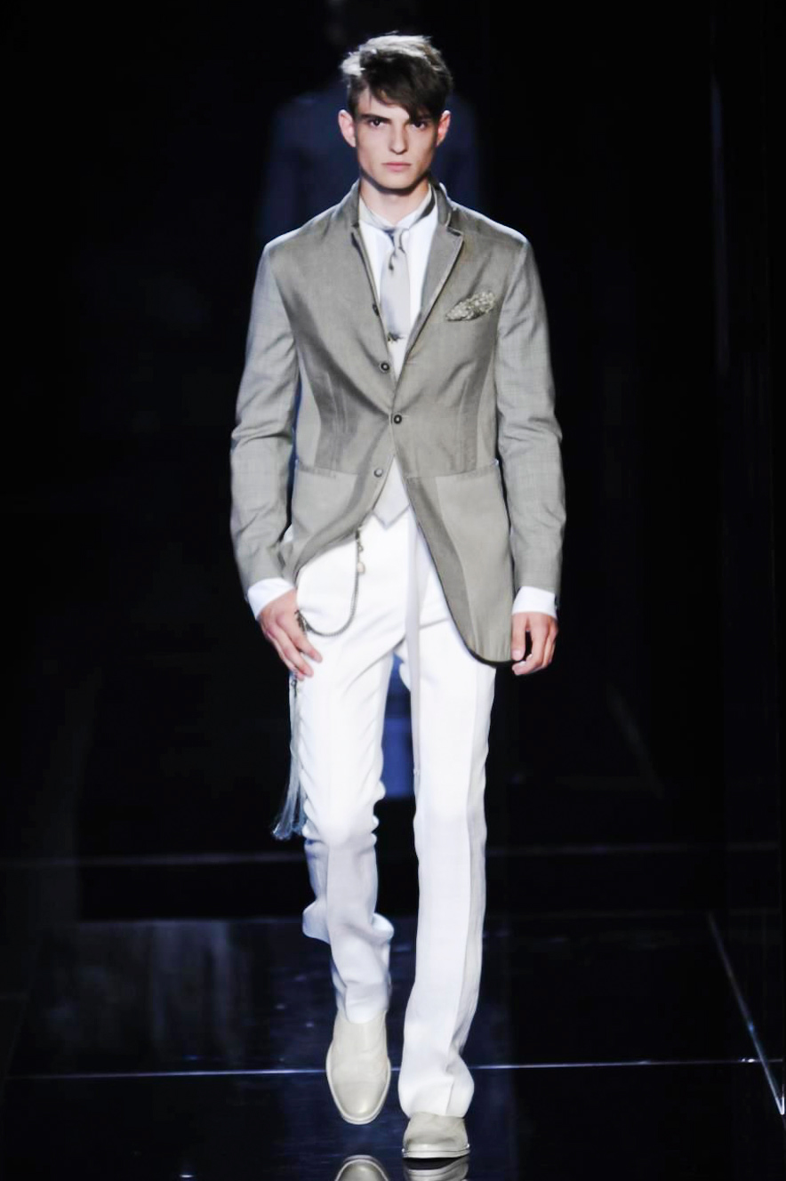 Look 28