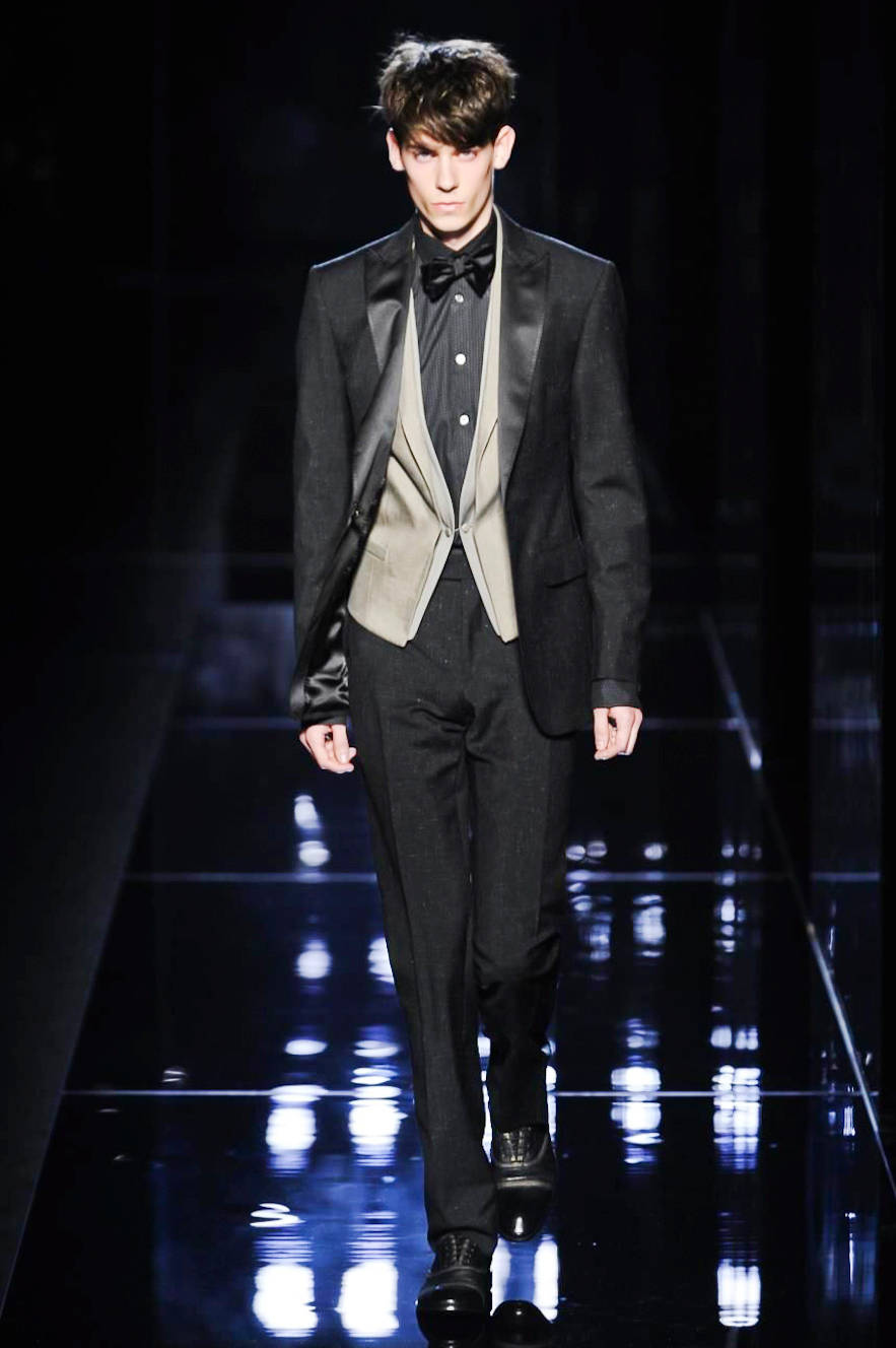 Look 32