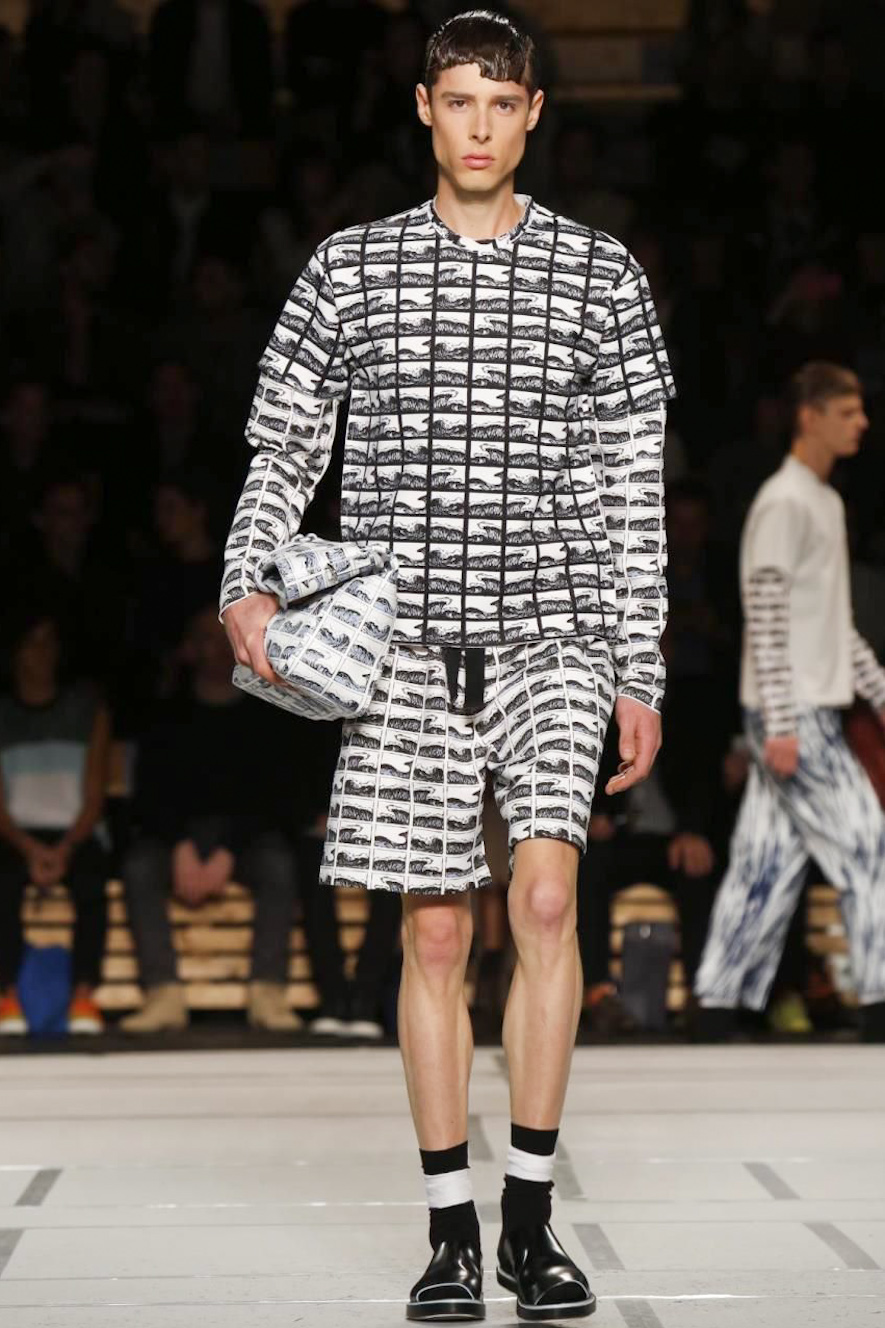 Look 16