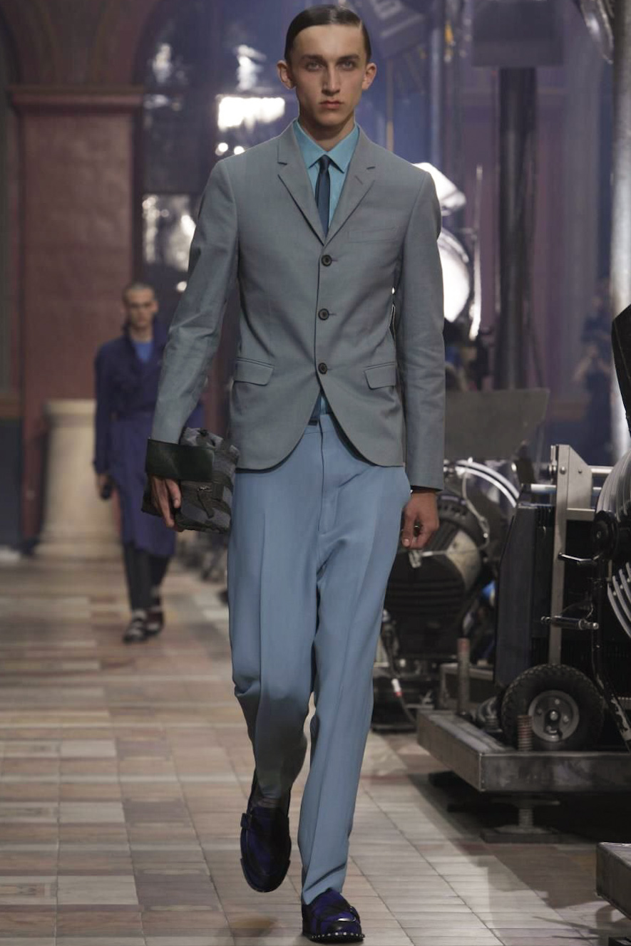Look 32