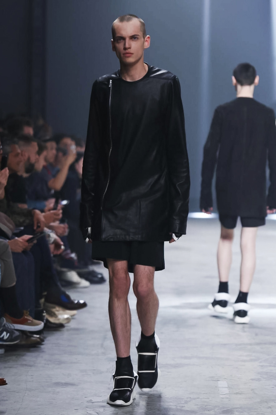 Look 15