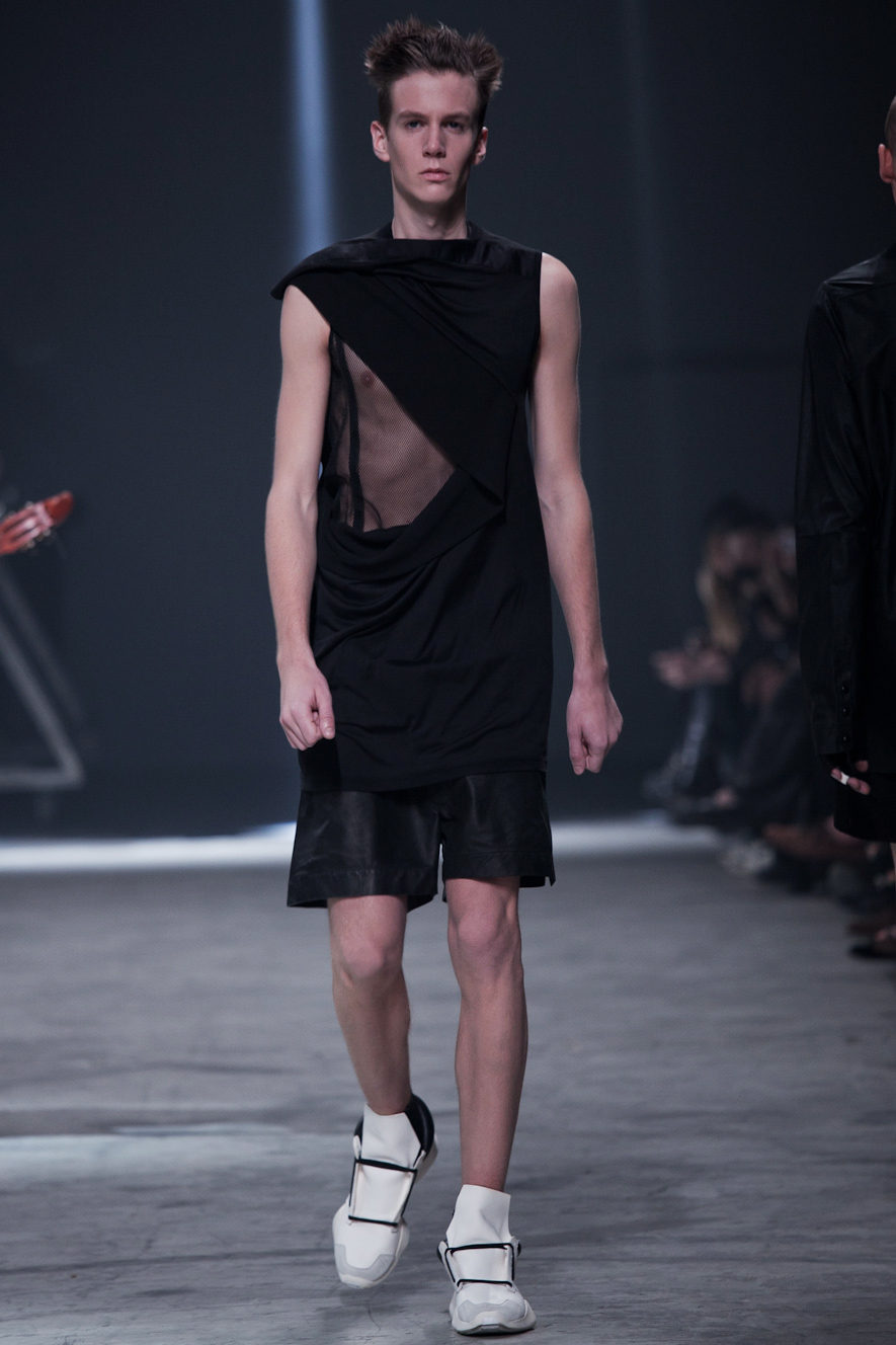 Look 19